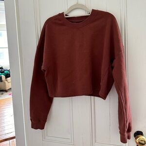 Vuori Cropped Crewneck